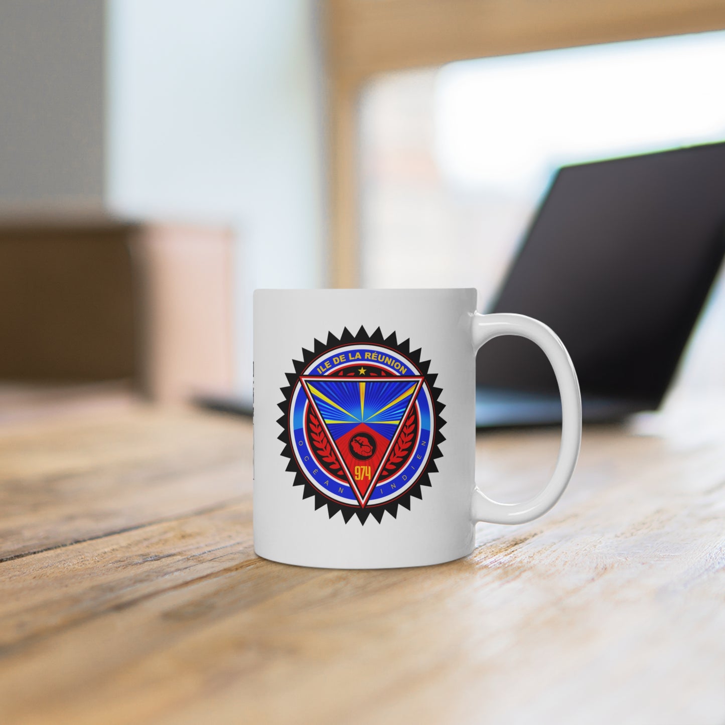 Mug 974 Réunion - Badge Mavéli C25